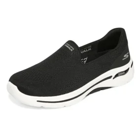 Go Walk Arch Fit slip-on „Black”