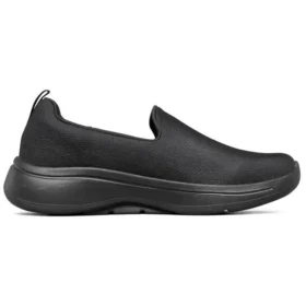 Go Walk Arch Fit slip-on „Triple Black”