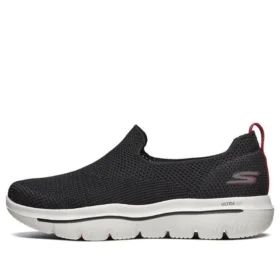 Go Walk Evolution Ultra Low Top Negru/Roșu