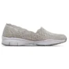 Încălțăminte slip-on modernă și confortabilă, de culoare ivoriu