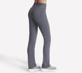 Pantaloni Go Walk Joy, lungime scurtă
