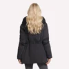 Parka minimalistă